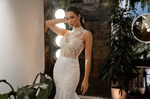 https://elisebride.ro/images/stories/virtuemart/product/KIARA            (2).jpg
